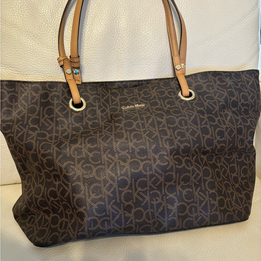 Calvin Klein large logo tote bag